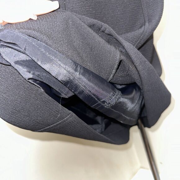 Tahari by Arthur S. Levine Black Jewel Neckline Formal Event Stretch Dress Sz 12 - Picture 10 of 11